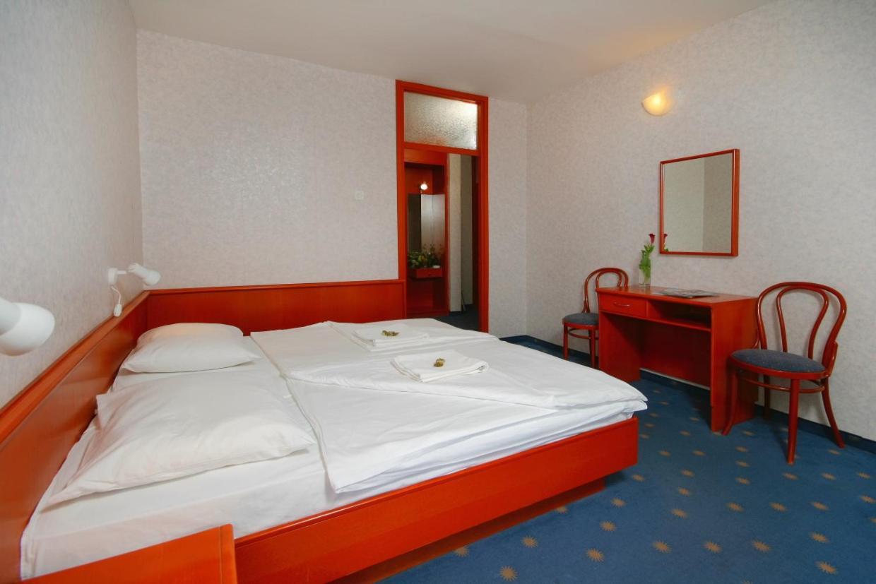 Hotel Laguna Gradac (Split-Dalmatia) Exterior foto